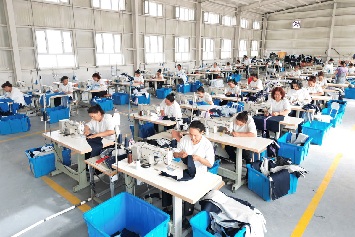 How To Find A Luxury Clothing Manufacturer