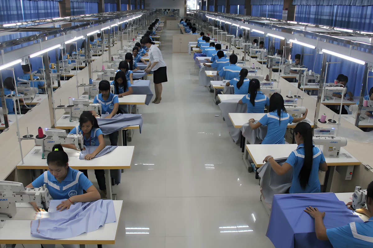 How much does it cost to manufacture one piece of clothing