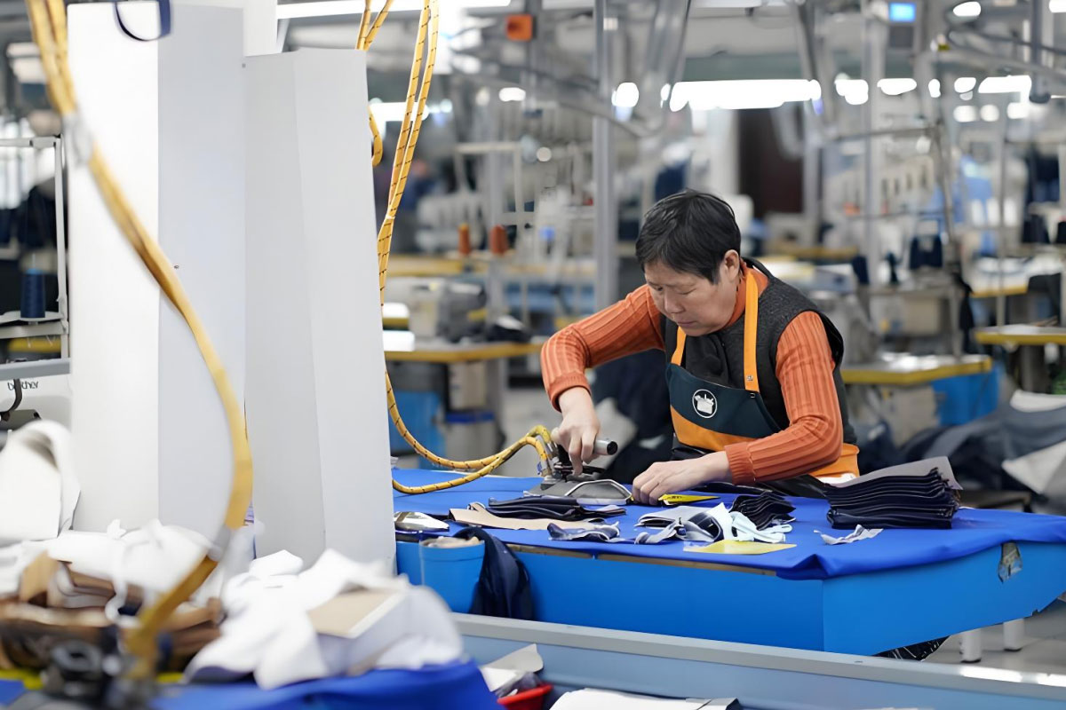 How much does it cost to manufacture your own clothes